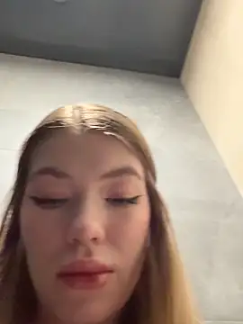 Star Mia69 online show from February 4, 2026, 5:08 pm