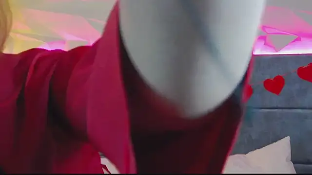 AvaLarson online show from February 15, 2026, 12:58 pm