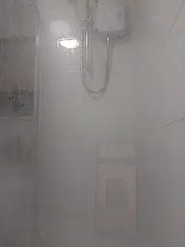 Snapshot of Stuey75 chatting on September 19, 2025, 2:35 am Stuey75 online show from September 19, 2025, 2:35 am