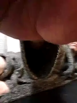 Snapshot of Stuey75 chatting on October 19, 2025, 5:19 am Stuey75 online show from October 19, 2025, 5:19 am