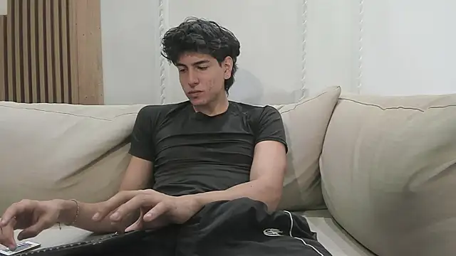 noahx valko online show from January 18, 2026, 12:42 pm