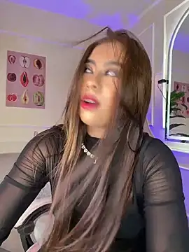 Snapshot of ThamaraGen_ chatting on May 9, 2026, 11:43 pm ThamaraGen online show from May 9, 2026, 11:43 pm