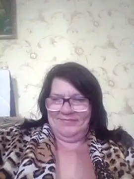 NysiOlsen online show from May 4, 2026, 3:41 pm