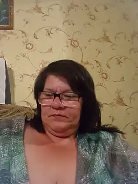 NysiOlsen online show from June 14, 2026, 6:43 pm