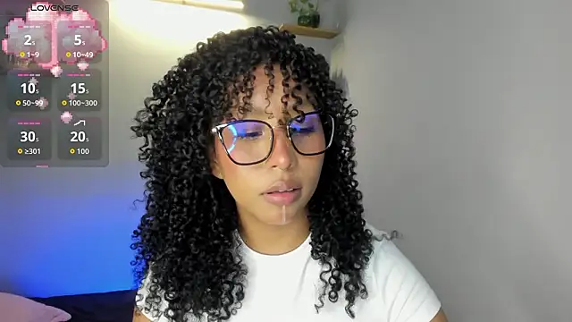 Snapshot of Corinnah_Beauty chatting on February 3, 2026, 2:53 am Corinnah Beauty online show from February 3, 2026, 2:53 am