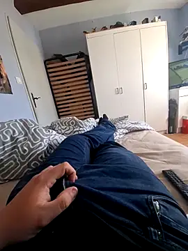 n-alan88 online show from April 9, 2026, 1:38 pm