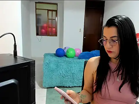 talia mystic online show from February 20, 2026, 12:49 pm