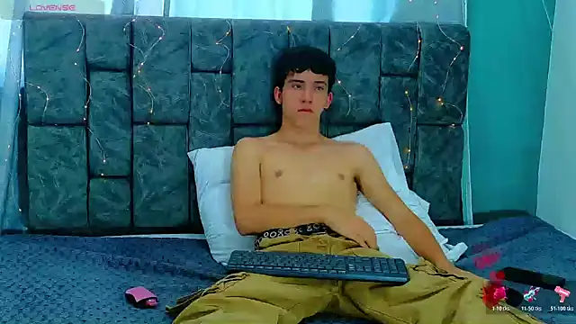 SamBoycash  online show from January 31, 2026, 7:45 pm