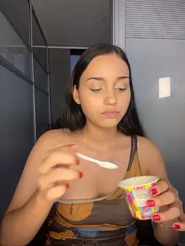 xXxSamantha   online show from February 24, 2026, 10:52 pm