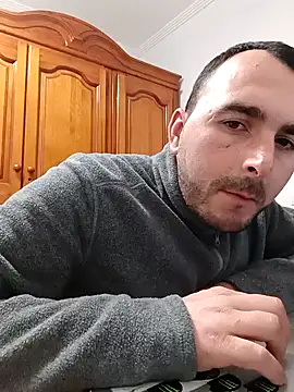 Snapshot of Miguelpulidotriguero11 chatting on January 18, 2026, 9:29 pm Miguelpulidotriguero11 online show from January 18, 2026, 9:29 pm