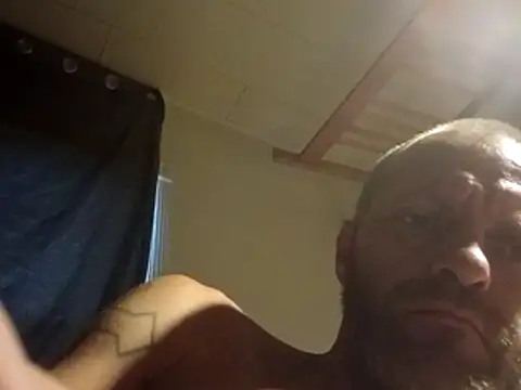 sterng6969 online show from May 6, 2026, 11:04 am