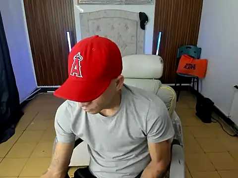 danisegura online show from February 1, 2026, 2:15 pm