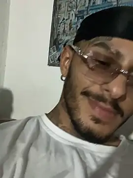 liyamjunior online show from March 13, 2026, 3:02 am