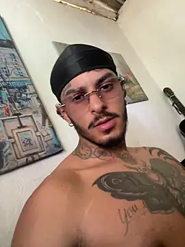 liyamjunior online show from March 16, 2026, 5:39 pm