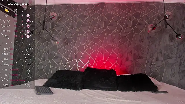 Snapshot of tiarha_18 chatting on February 5, 2026, 4:17 am tiarha 18 online show from February 5, 2026, 4:17 am