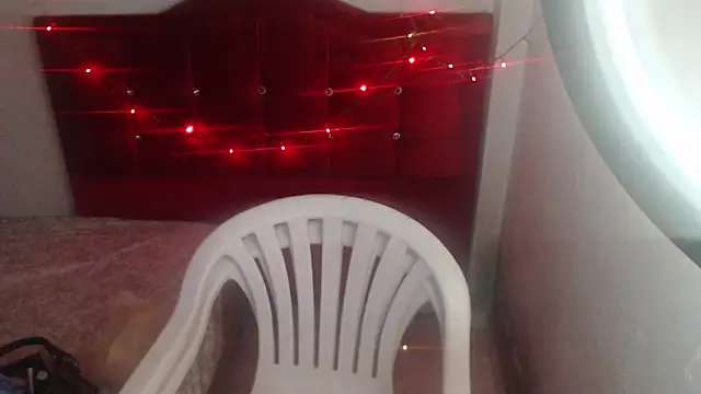 Loriiiany online show from March 21, 2026, 8:19 am