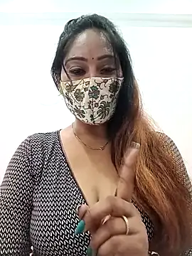 Your-Sasha7 online show from May 8, 2026, 7:03 am