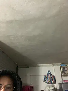 emgaisayhi online show from February 5, 2026, 3:27 pm