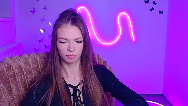 Snapshot of Lina_Loveuu chatting on February 20, 2026, 12:27 pm Lina Loveuu online show from February 20, 2026, 12:27 pm