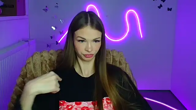 Snapshot of Lina_Loveuu chatting on March 13, 2026, 12:23 pm Lina Loveuu online show from March 13, 2026, 12:23 pm