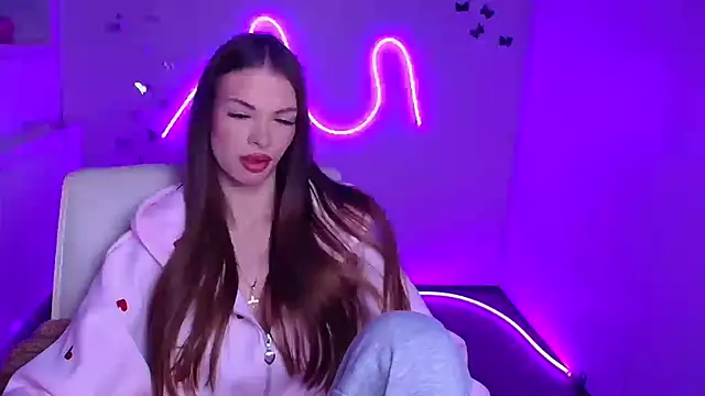 Snapshot of Lina_Loveuu chatting on March 21, 2026, 8:19 am Lina Loveuu online show from March 21, 2026, 8:19 am