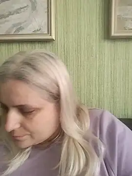 NyushaLollipop online show from May 7, 2026, 10:42 am