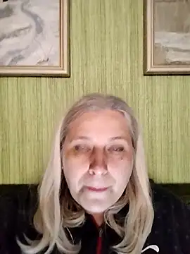 NyushaLollipop online show from May 10, 2026, 4:34 pm