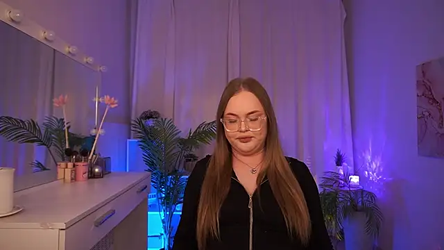 FeliciaLorne online show from January 18, 2026, 12:20 pm