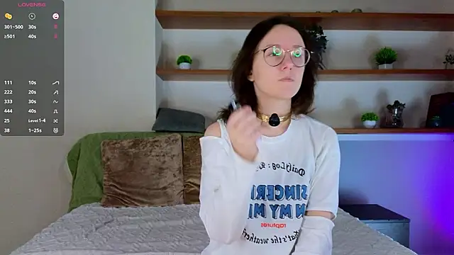 PorshaFluellen online show from February 3, 2026, 1:15 am