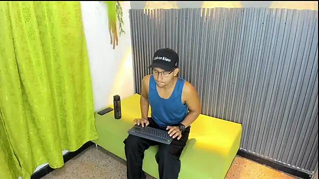 LARRY VITO online show from February 2, 2026, 1:10 pm