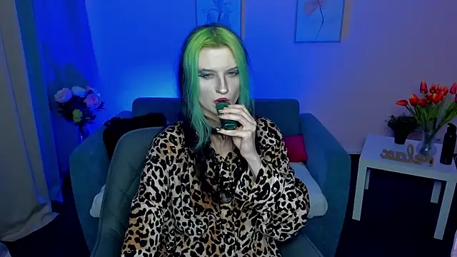 ToxicKittyy online show from January 15, 2026, 2:43 pm