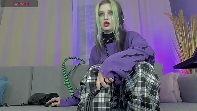 Snapshot of ToxicKittyy chatting on March 12, 2026, 9:32 pm ToxicKittyy online show from March 12, 2026, 9:32 pm