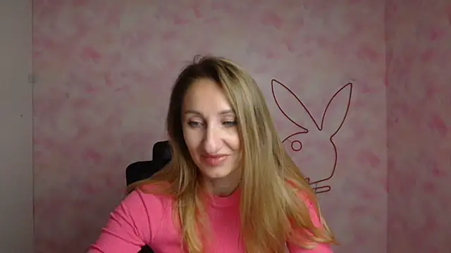 Diana Sweeet  online show from May 11, 2026, 5:46 am