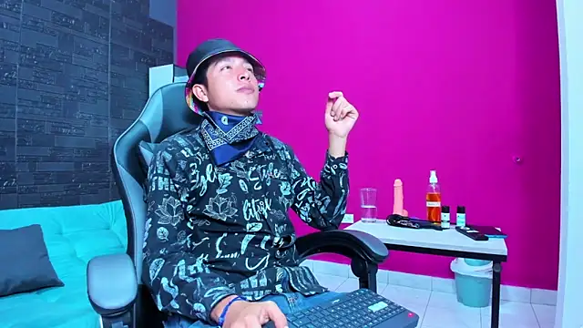 hansel yesid28 online show from February 4, 2026, 12:11 pm