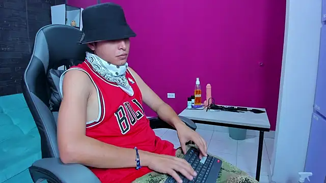 hansel yesid28 online show from February 5, 2026, 12:10 pm