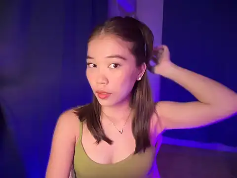 lovely amara19 online show from May 6, 2026, 4:52 am