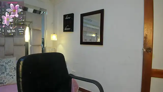 Snapshot of SofiaMilfx69 chatting on March 19, 2026, 1:48 pm SofiaMilfx69 online show from March 19, 2026, 1:48 pm