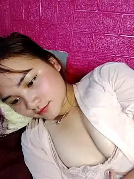 Lisakeem online show from March 10, 2026, 4:17 am