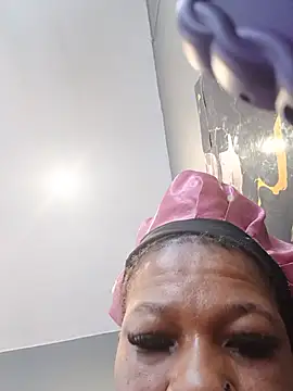 QUEENASHxXx online show from August 2, 2026, 10:46 am