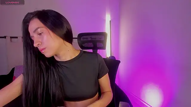 ella  olmos online show from March 10, 2026, 1:38 pm