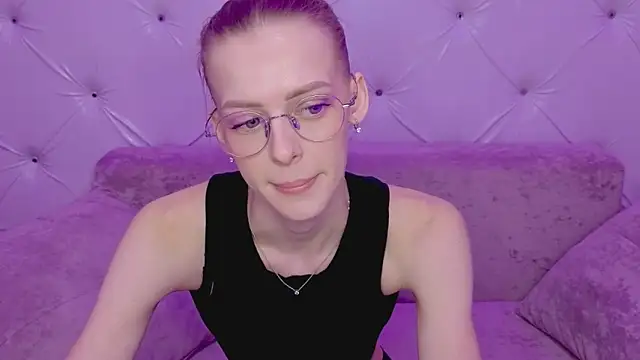 kittie like18 online show from February 14, 2026, 1:02 am