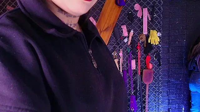 Miss Juliett bdsm online show from May 4, 2026, 2:13 pm