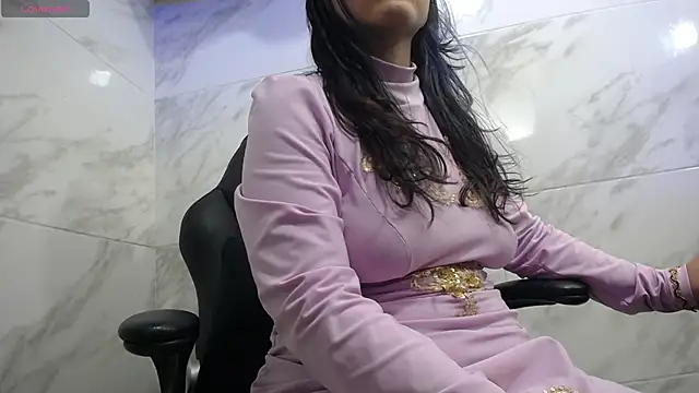 jasmine700141 online show from April 28, 2026, 7:19 pm