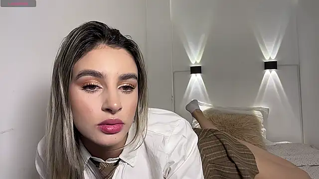 Snapshot of KendallQuin chatting on January 14, 2026, 5:40 pm KendallQuin online show from January 14, 2026, 5:40 pm