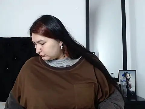 Snapshot of LauraHorny69 chatting on January 14, 2026, 2:55 pm LauraHorny69 online show from January 14, 2026, 2:55 pm