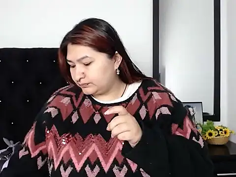 LauraHorny69 online show from February 9, 2026, 12:53 pm