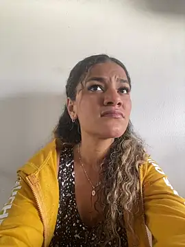 Snapshot of AngelPinkk_ chatting on July 5, 2026, 8:38 pm AngelPinkk online show from July 5, 2026, 8:38 pm