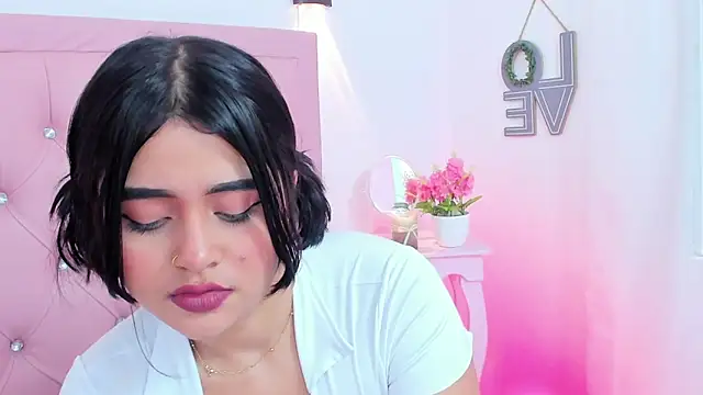 Nara Bloom online show from February 1, 2026, 5:33 pm