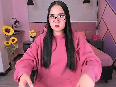 Valery Duran  online show from January 18, 2026, 12:42 pm