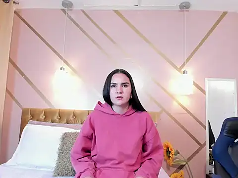 Valery Duran  online show from February 5, 2026, 8:35 pm